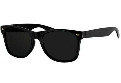 Sorte Wayfarer solbriller.